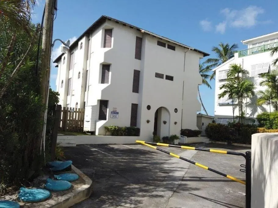 Apartment 6 Sandy Surf, Worthing Christ Church Barbados