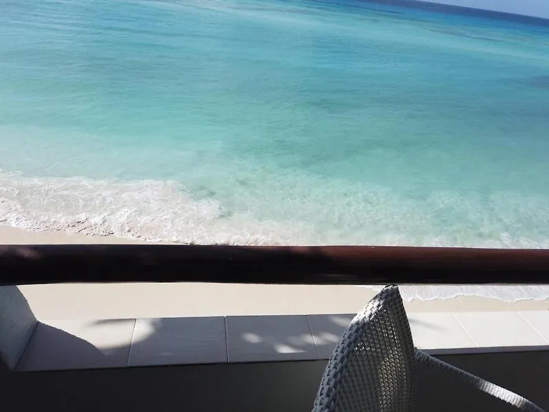6 Sandy Surf, Worthing Christ Church 0*,  Barbados